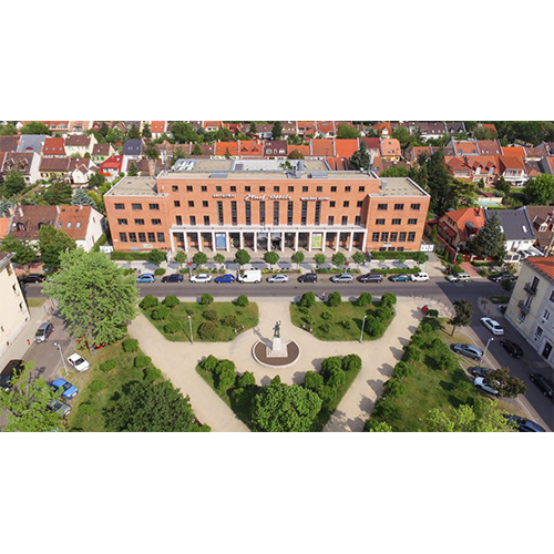 Holdvilág Kamaraszínház