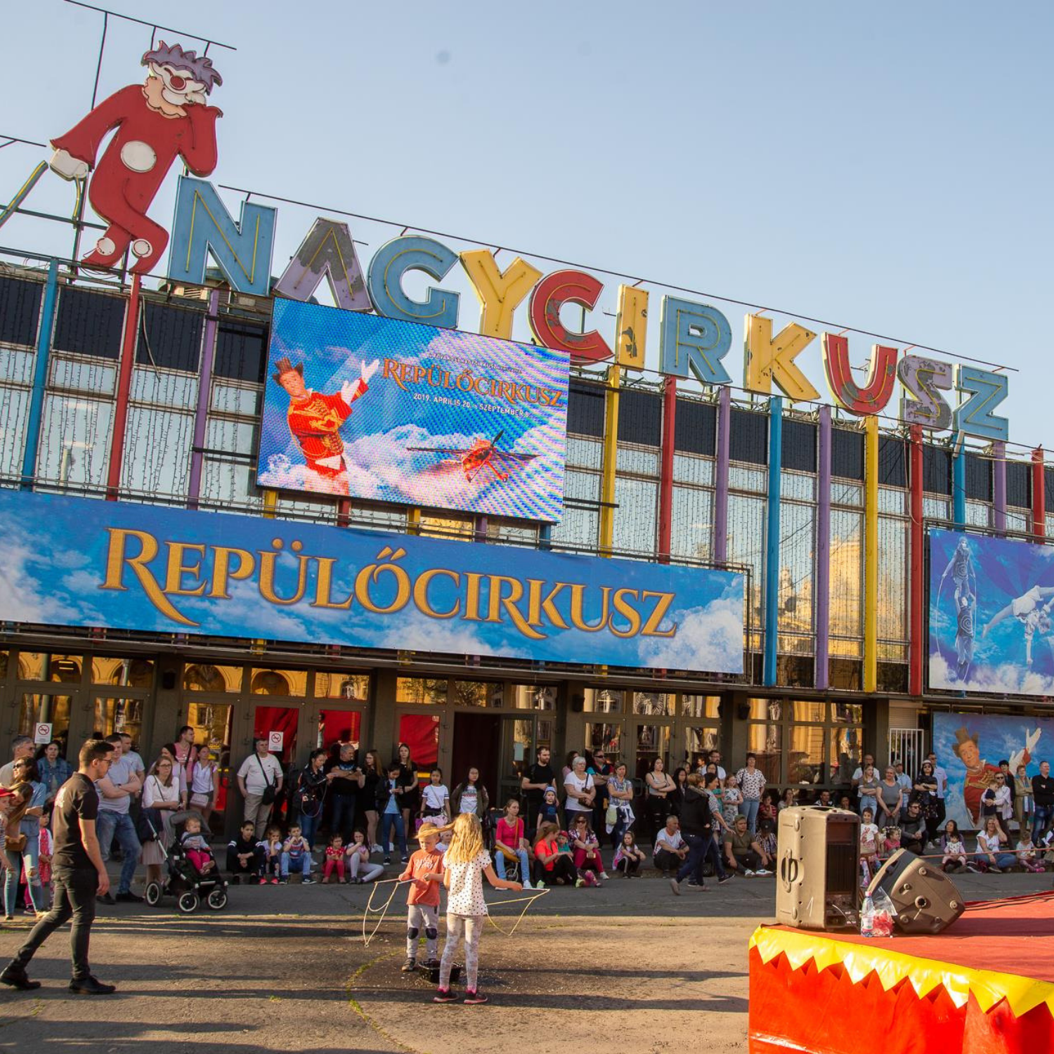 Ki emlékszik gyerekkori cirkuszi élményére?